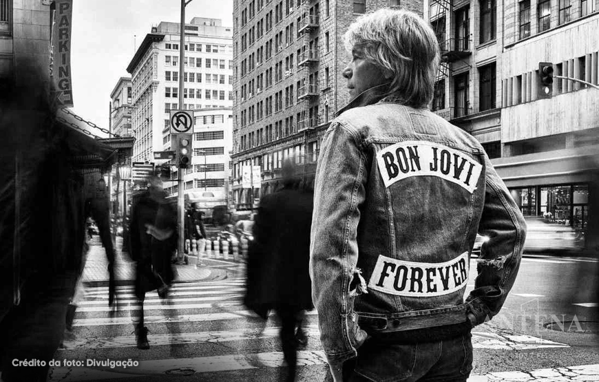 Bon Jovi lança Forever (Legendary Edition) com colaborações de